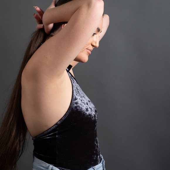 Charcoal Velvet Bodysuit by Forever 21 - Picture 10 of 11